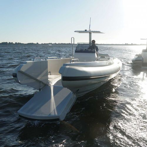 Landungsboot-Berufsschiff - T/T Umm Alhoul - Xtenders - Außenborder / Festrumpf-Schlauchboot