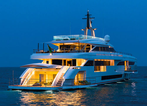 Megayacht für Kreuzfahrten - 150 - WIDER Yachts - Raised Pilothouse / elektrisch / 5 Kabinen