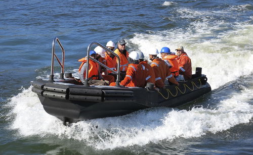 Arbeitsboot Berufsschiff - Rhino 600 EHD - Rhino Marine Products (Pty) Ltd - Außenborder