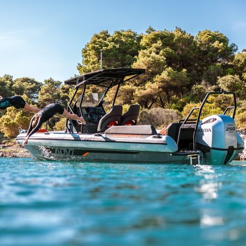 Außenborder-Schlauchboot - ADV7 - HIGHFIELD BOATS - halbstarr / Open / mit Mittelkonsole
