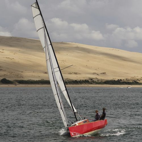 Daysailer-Segelboot - X.O - CHANTIER DES ILEAUX - 4 Kojen / Holz / Bugspriet