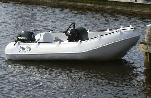 Offenes Boot / Außenborder - 310 - WHALY BOATS  - Open / mit Mittelkonsole / rotationsgesintert