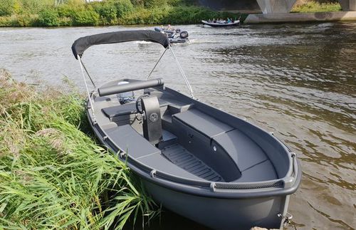 Offenes Boot / Außenborder - 450 - WHALY BOATS  - Open / mit Mittelkonsole / max. 4 Personen