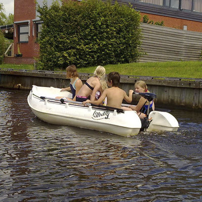 Offenes Boot / Außenborder - 270 - WHALY BOATS  - rotationsgesintert / max. 5 Personen / max. 3 Personen