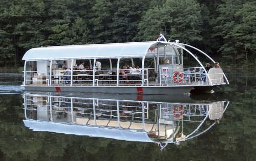 Ausflugsboot Berufsschiff - TEMA 360Cat (2x12kW 48Vdc) - TEMA - Katamaran / Innenborder / solarelektrisch