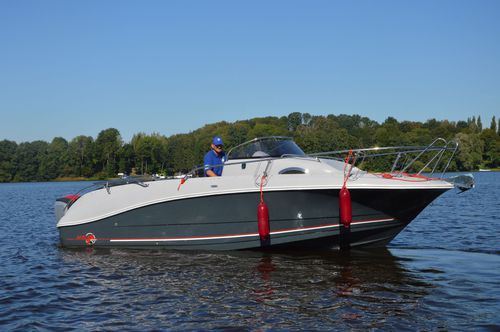 Cabin-Cruiser / Außenborder - 670 - Mazury Sp. z o.o.  - Open / schnell / Sportfischer