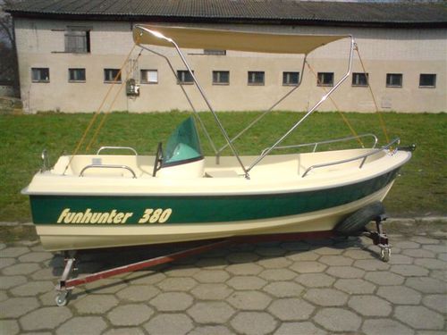 Offenes Boot / Außenborder - PEGAZUS 380 - Przedsiebiorstwo Uslug Specjalistycznych ''PEGAZUS'' 