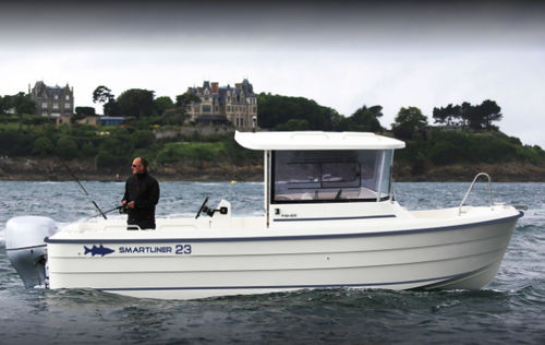 Angelboot für Tagesfahrten / Außenborder - Fisher 23 - SMARTLINER - mit Steuerhaus / Tag-Fischer / Glasfaser