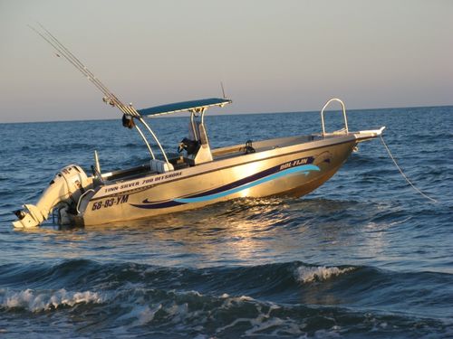Außenborder-Konsolenboot - 700 Offshore - Tinn-Silver aluminium boats - mit Mittelkonsole / Offshore / Sportfischer