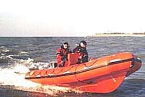 Rettungsboot Berufsschiff - RIBO 600 - Survitec Zodiac - Außenborder / Festrumpf-Schlauchboot