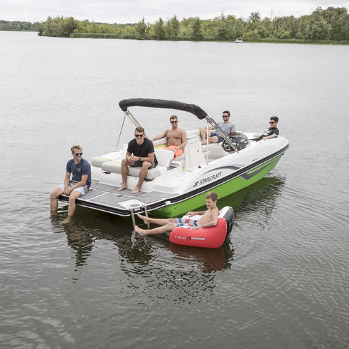 Deck-Boat / Innenborder - MDX 201 E I/O - Starcraft - max. 12 Personen