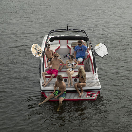 Deck-Boat / Innenborder - 211 I/O SCX - Starcraft - max. 12 Personen