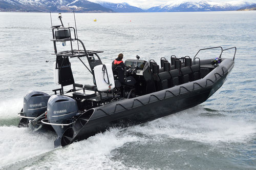 Taucherbasisboot Berufsschiff - AKVA Group ASA - Außenborder