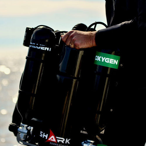 Kreislaufrecycler mit geschlossenem Kreislauf - Shark Rebreathers