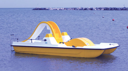 Fünfsitzer-Tretboot - CAPRIscroll - AQUABLUE - Polyester / blau / gelb