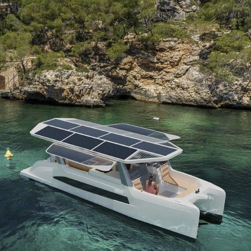 Express-Cruiser / Katamaran - M.10 - MILLIKAN BOATS - Innenborder / Elektro-Solar / zweimotorig