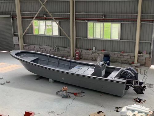 Angelboot für Tagesfahrten / Außenborder - YB-973 - Changzhou Youbang Boat Co., Ltd. - zweimotorig / Open / Mehrzweck