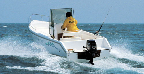 Außenborder-Konsolenboot - KINGFISHER ECÒ - SOCIETA' CONERO sas - mit Mittelkonsole / Sportfischer / Glasfaser