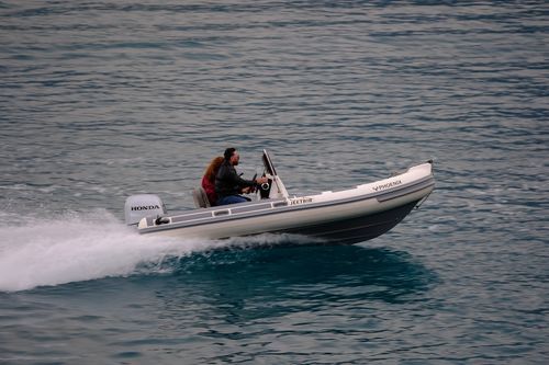 Außenborder-Schlauchboot - JEETRIB JR-F-495-SC - Polat Marine Boat Production Company - halbstarr / Open / mit Seitenkonsole