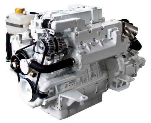 Innenbordmotor - LP 467 - Ghisellini Srl - Diesel / für Freizeitschifffahrt / Kammereinspritzung