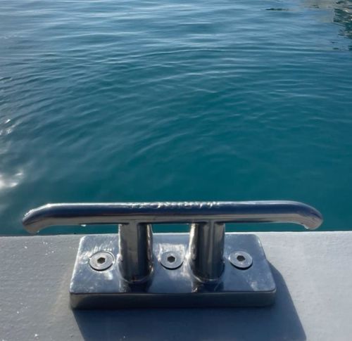 Klampe für Yacht - Marinova Floating Systems B.V. - für Steg / für Yachthafen / doppelt