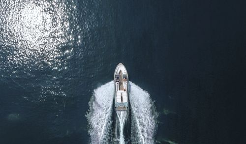 Innenborder-Runabout - Akoya - B.Co BVBA - zweimotorig / Open / mit Doppelkonsole