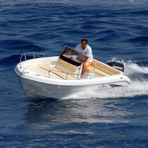 Außenborder-Konsolenboot - 520  - SAVER  S.R.L. - mit Mittelkonsole / max. 6 Personen / Sonnendeck