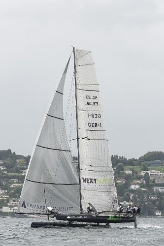 Katamaran - SL 33 - SL Performance - Regatta / mit Foil