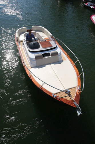Innenborder-Konsolenboot - G27 Cabin - Girbau Boats - Diesel / Halbgleiter / für Kreuzfahrten