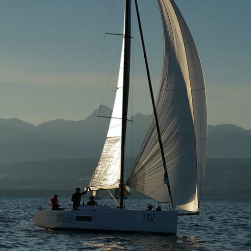 Daysailer-Segelboot - ESSE 330 - Esse Boats - 1 Kabine / mit einziehbarem Kiel / Bugspriet