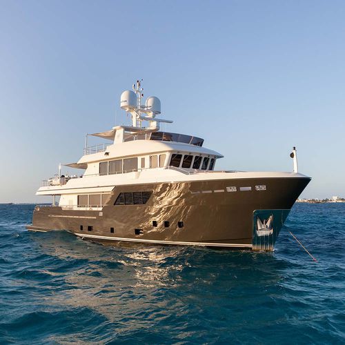 Superyacht für Kreuzfahrten - ACALA - Cantiere Delle Marche - Raised Pilothouse / 5 Kabinen