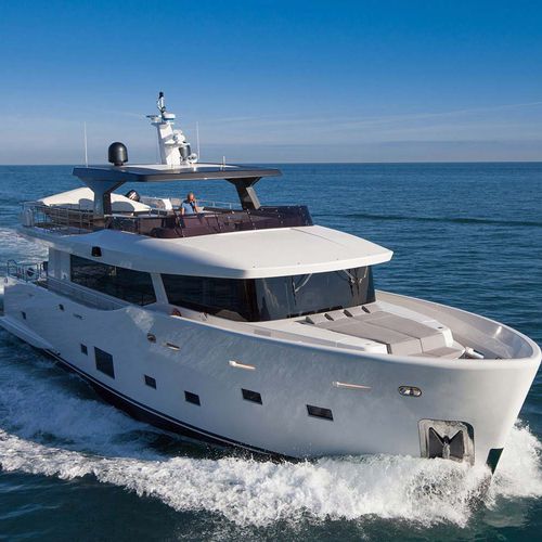 Motoryacht für Kreuzfahrten - NOGA - Cantiere Delle Marche - Flybridge