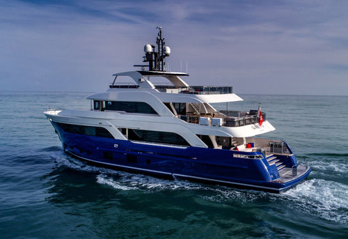 Superyacht für Kreuzfahrten - GATTO - Cantiere Delle Marche - Raised Pilothouse / 5 Kabinen