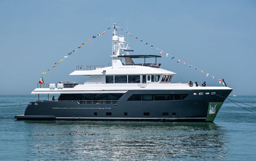 Superyacht für Kreuzfahrten - ARCHIPELAGO - Cantiere Delle Marche - Flybridge