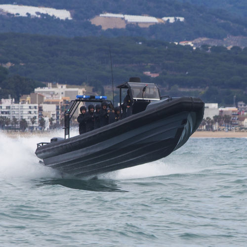 Außenborder-Berufsschiff - 1400 STEALTH RFB - ARESA SHIPYARD - GRP / Festrumpf-Schlauchboot