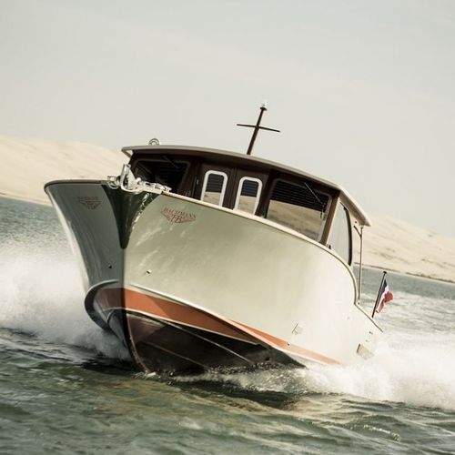 Express-Cruiser / Innenborder - PICNIC SPORT - DUBOURDIEU - Diesel / zweimotorig / Open