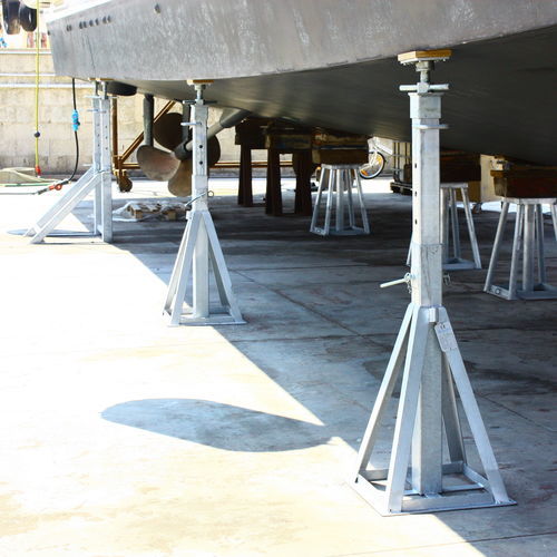 Stütze für Boot - CV Ton.30 o Ton.50 h. 14/22 - Naval Tecno Sud - verstellbar / stationär