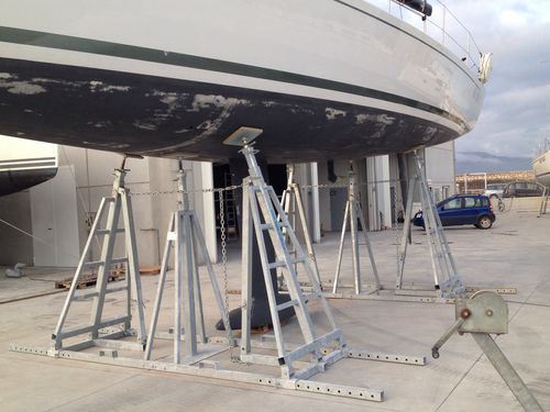 Bootsgestell für Segelboot - MBV Ton. 13 - Naval Tecno Sud - verstellbare Neigung / transportierbar