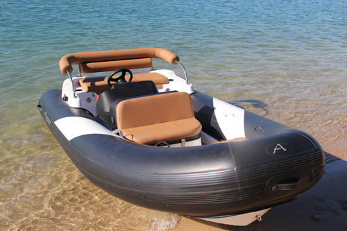 Jetantriebs-Schlauchboot - Sprinter F12 - Aquascan Inc - halbstarr / mit Seitenkonsole / Sport