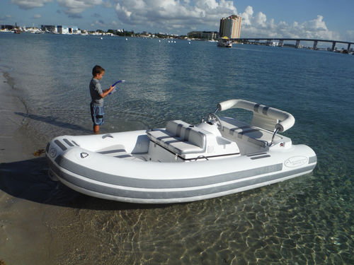 Jetantriebs-Schlauchboot - Sprinter F11 - Aquascan Inc - RIB / mit Mittelkonsole / max. 5 Personen