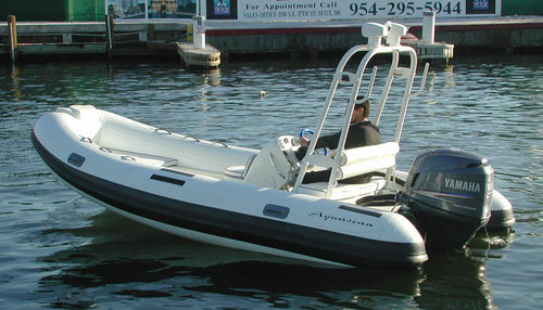 Außenborder-Schlauchboot - Storm 16 - Aquascan Inc - RIB / mit Seitenkonsole / Glasfaser