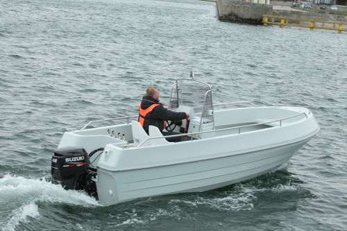 Außenborder-Konsolenboot - Admiral 550 Proff - Admiral Boats S.A. - Sportfischer / max. 7 Personen