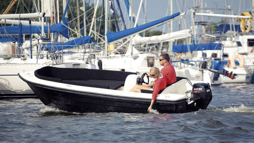 Außenborder-Runabout - Admiral 440 - Admiral Boats S.A. - elektrisch / mit Doppelkonsole