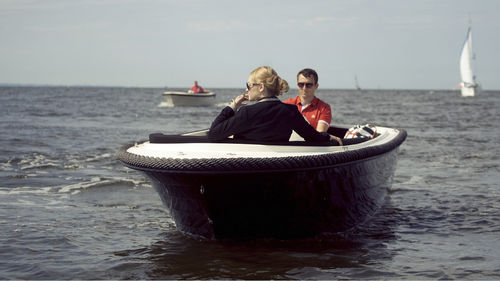 Außenborder-Runabout - Admiral 471 - Admiral Boats S.A. - elektrisch / mit Doppelkonsole / max. 6 Personen