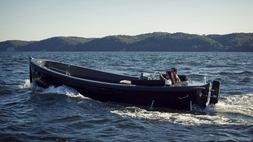 Offenes Boot / Innenborder - Admiral 780 - Admiral Boats S.A. - klassisch
