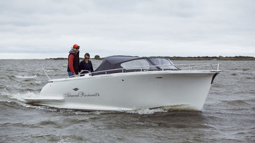 Offenes Boot / Innenborder - Admiral Riviera 24 - Admiral Boats S.A. - mit Mittelkonsole