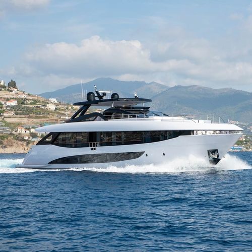 Superyacht für Kreuzfahrten - 120 - PERMARE SRL - Flybridge / 5 Kabinen / Verbundwerkstoff