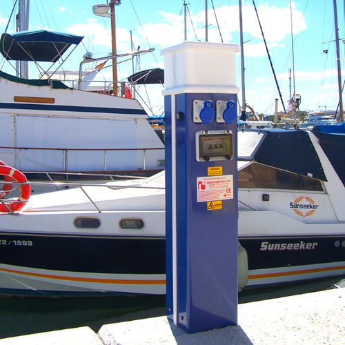 Wasserversorgungssäule - Classic - Lindley Marinas - Stromversorgung / mit integrierter Beleuchtung / für Steg