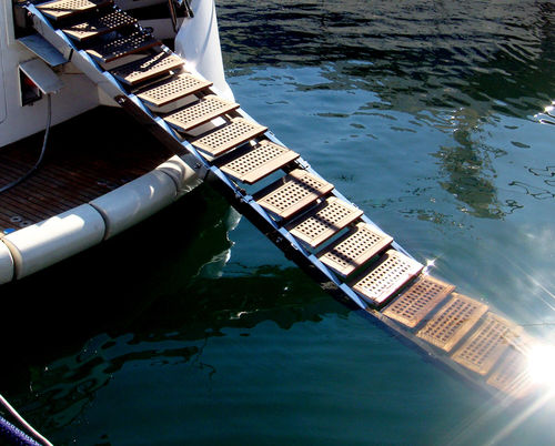 Gangway für Superyacht - APOLLON 4SL SPECIAL FOLDING - NV | SuperYacht Accessories - versenkbar / faltbar / ferngesteuert