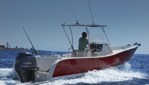 Aluminium-Konsolenboot - 25 Fisherman - NAUTICA CANCELLI CESARE - Außenborder / mit Mittelkonsole / Sportfischer